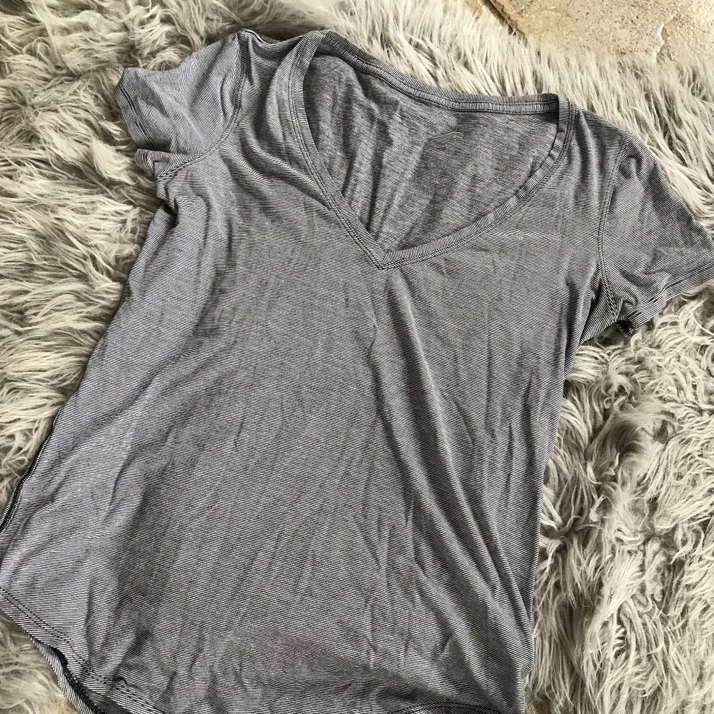 Used lululemon shirt 6